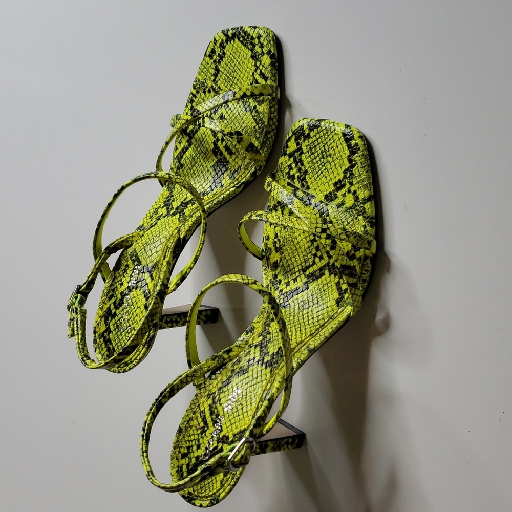 Gianni Bini lime Green Animal Print Heels